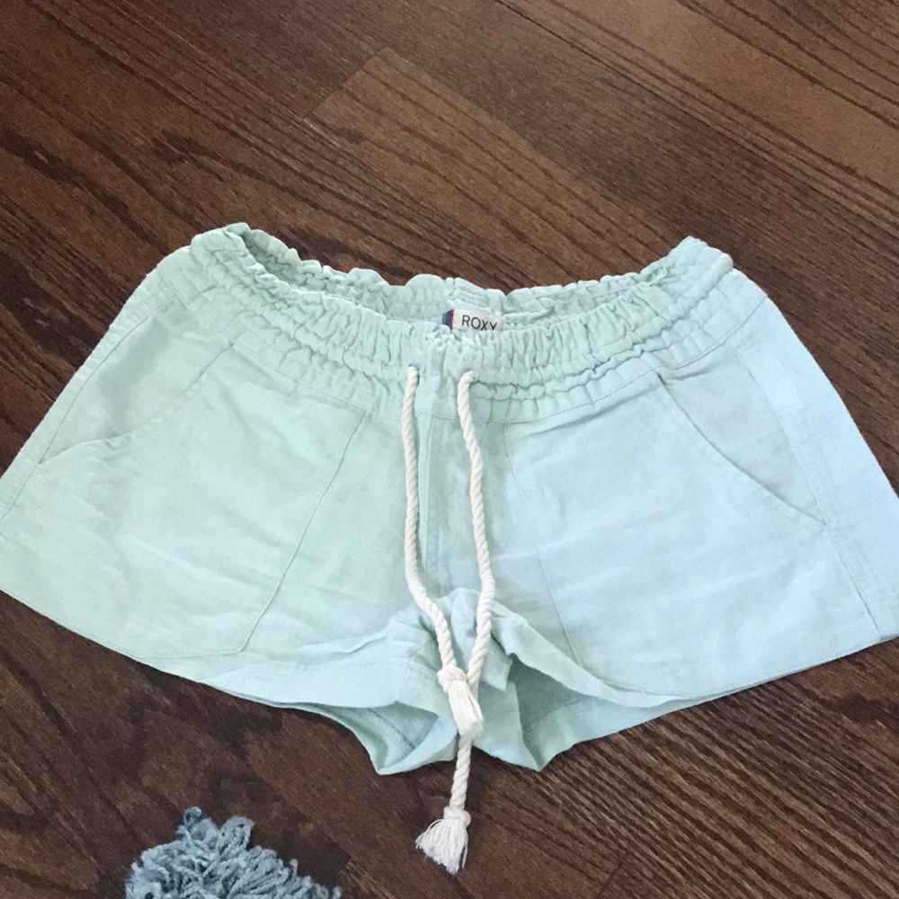 Roxy seafoam green linen shorts